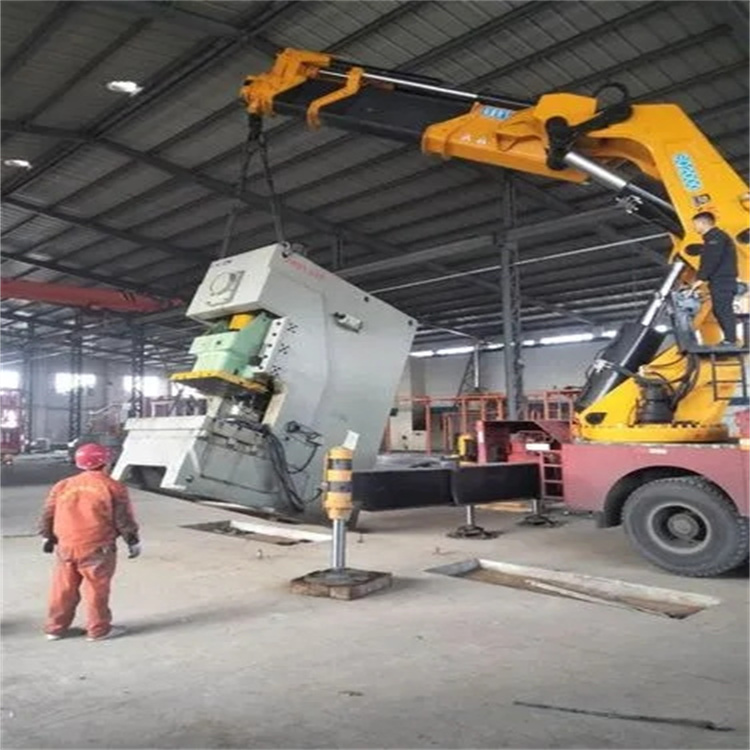 高安80吨折臂吊车出租附近电话